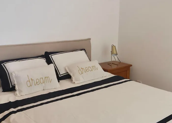 Moradia Do Sal, Walking To The Beach And Old Town Σπίτι διακοπών