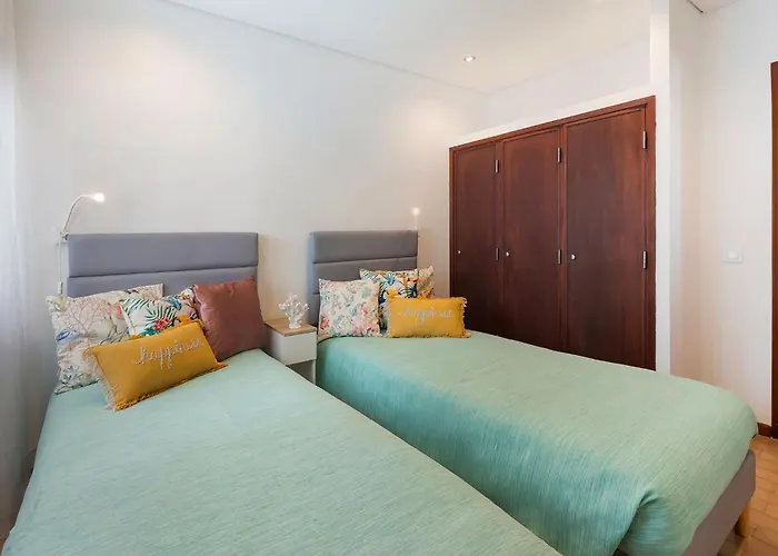 Сasa de vacaciones With Sea View, Ac And Walking To The By Algarve Dream Holidays *