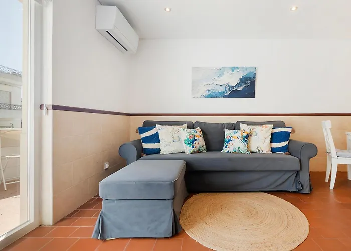 Сasa de vacaciones With Sea View, Ac And Walking To The By Algarve Dream Holidays Albufeira