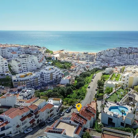 With Sea View, Ac And Walking To The By Algarve Dream Holidays Hébergement de vacances *